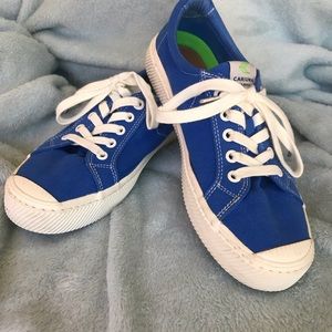 Cariuma Classic Blue Canvas Shoes